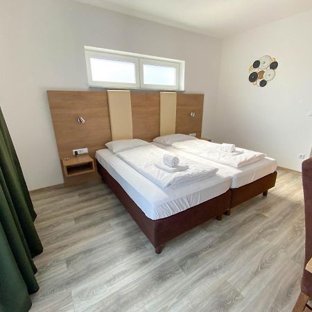 City Rooms Gede Leipzig Bagian luar foto
