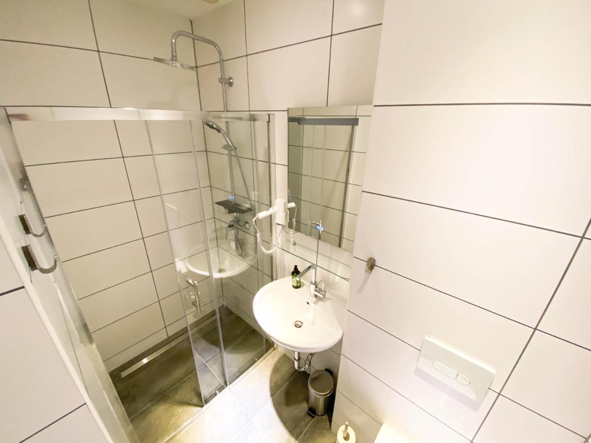 City Rooms Gede Leipzig Bagian luar foto